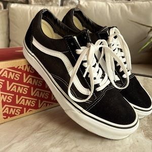 OLD SKOOL VANS